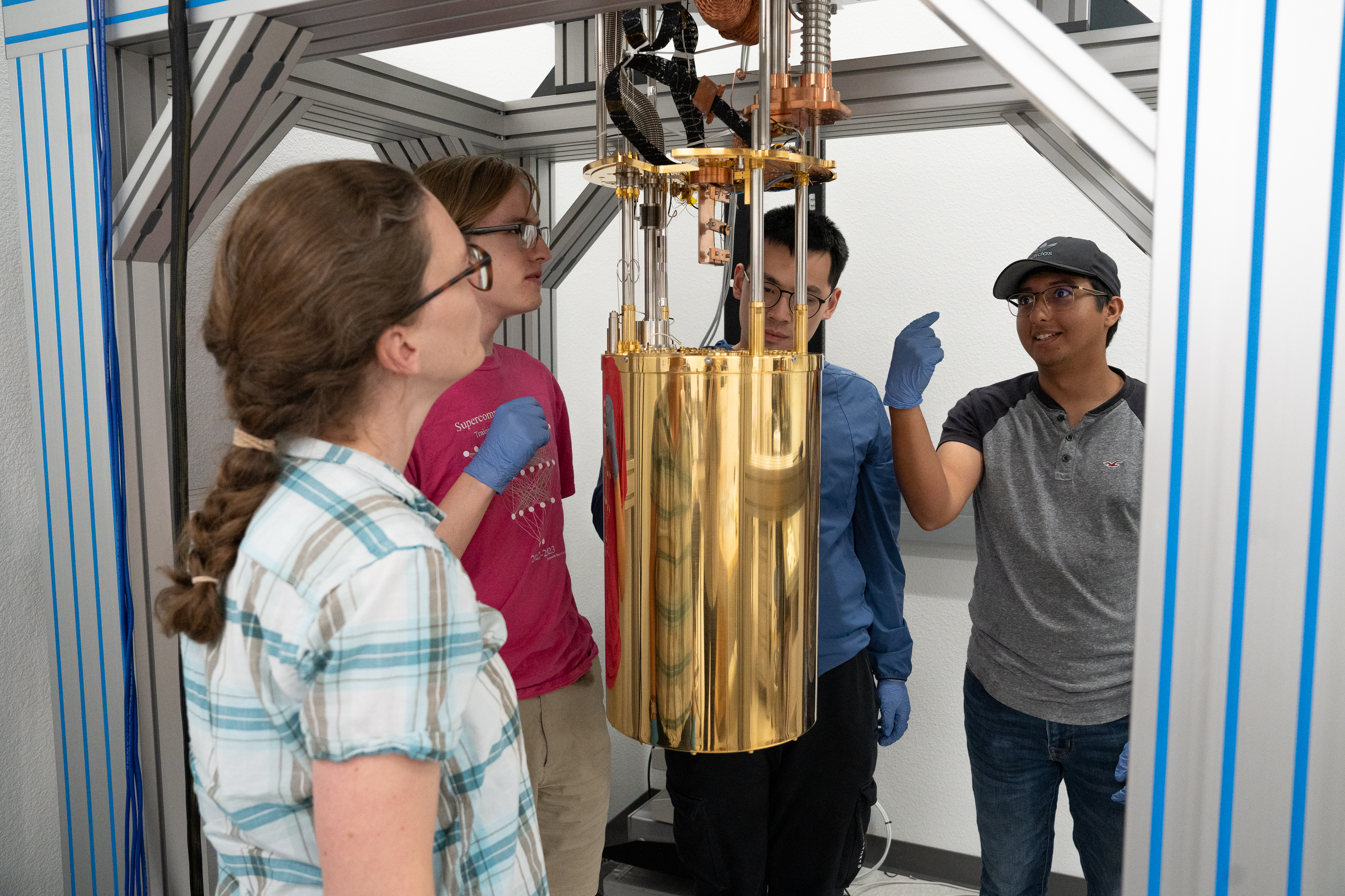 photo of group and cryostat